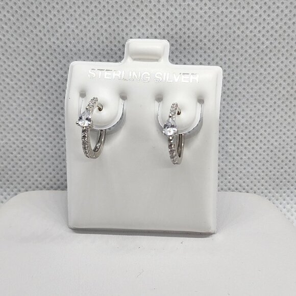 Brand New   Sterling Silver 925 Triangle design Earrings - Picture 1 of 4